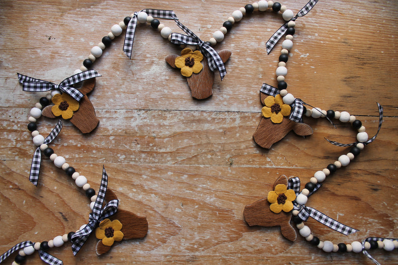 Mini Red Orange Heifer Head Garland with Sunflowers