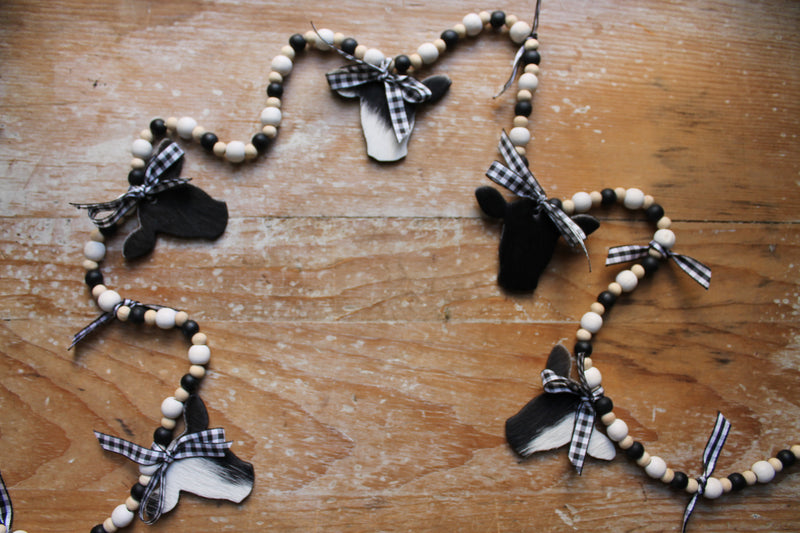Mini Black and B/W Heifer Head Garland